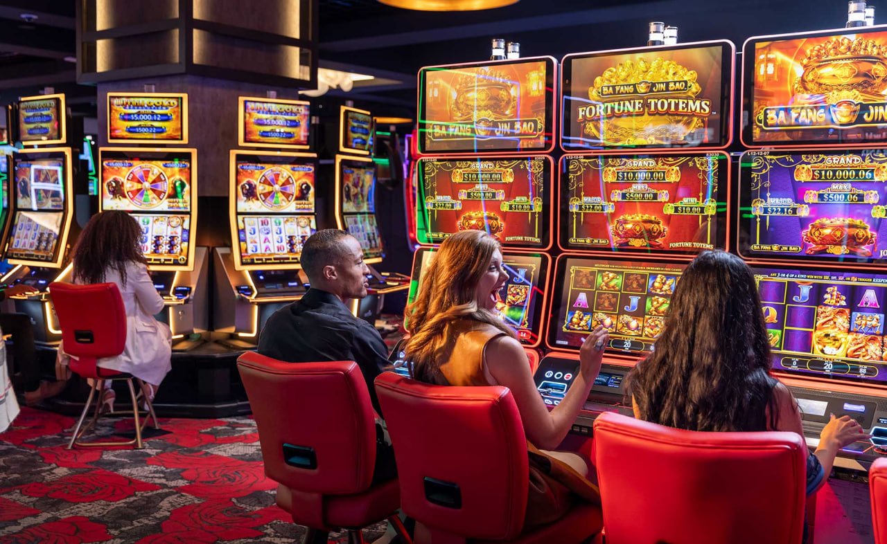 Contoh detail data keluaran untuk permainan Sic Bo dan blackjack di spbobet